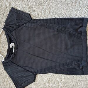 Athleta Black and Gray Striped Short Sleeve Tee